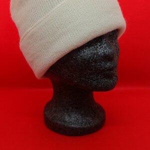 Feinstrick Beanie, doppelt gestrickt aus naturweißer Merino