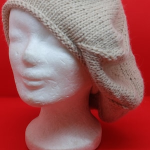 Gestricktes Barett aus Merino und Alpaka