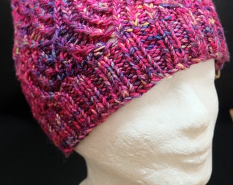 Long beanie with pattern "Malabrigo Arroyo Diana 2