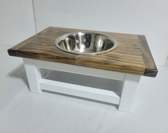 Small elevated dog bowl stand for small size dog or a cat. Pet feeding station, Elevated dog bowls, Cat feeder.  Dog food stand. Cat bowl