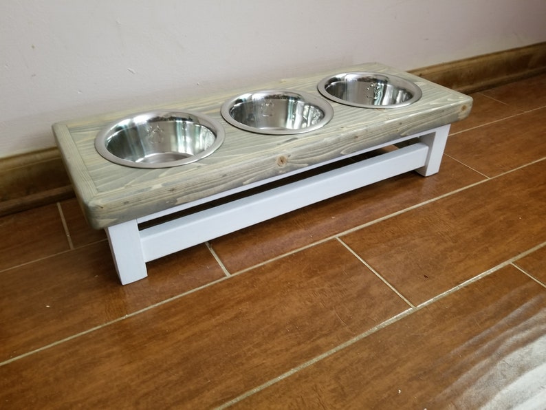 Elevated dog feeder with 3 bowls. Dog feeding station. Triple Dog bowl stand. Triple dog feeder. 3 bowl raised dog feeder, dog food tray, image 7