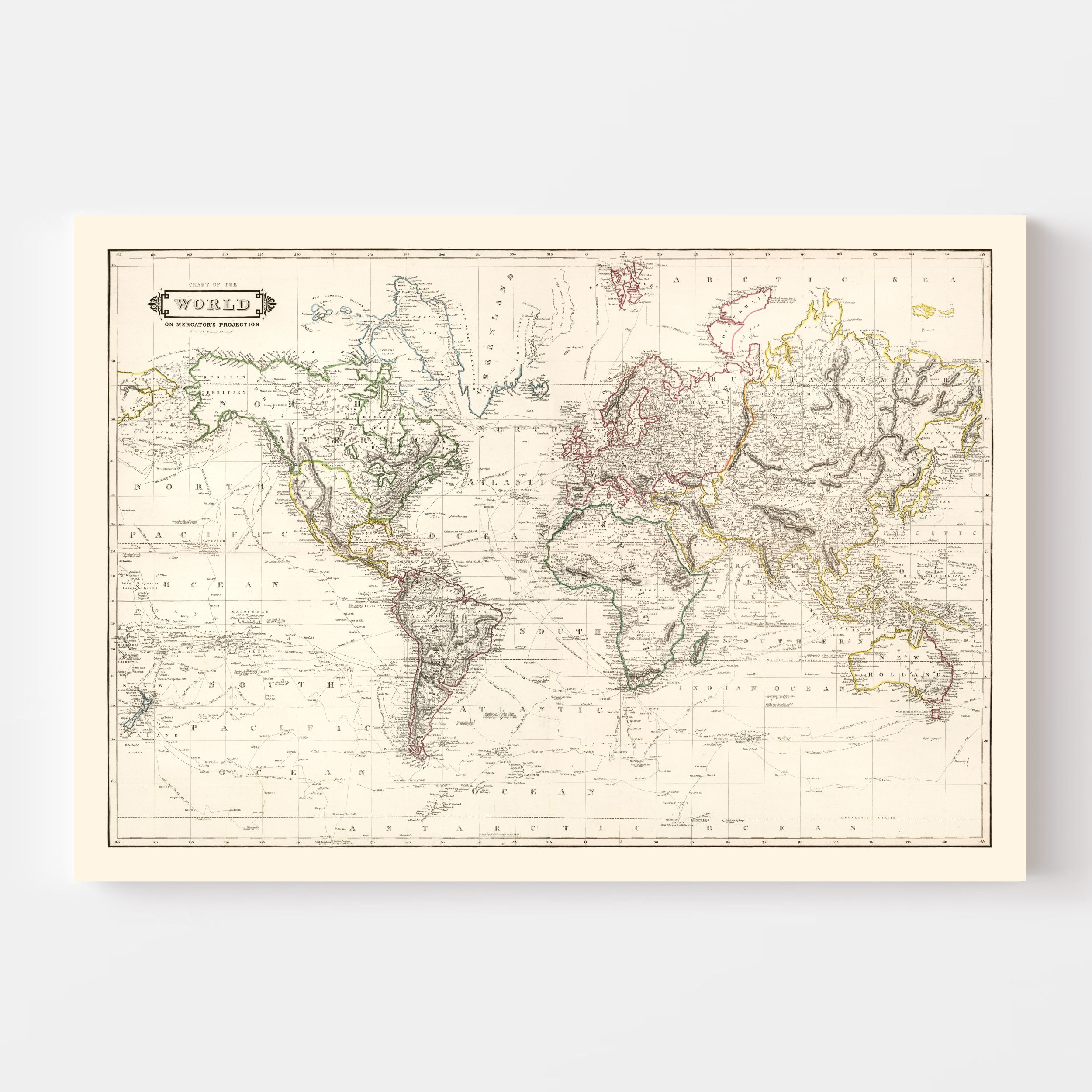 Carte du monde avec les noms des pays écrits en couleurs