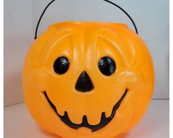 Vtg Jack-O-Lantern Pumpkin Halloween Candy Bucket GENERAL FOAM Blow Mold Orange