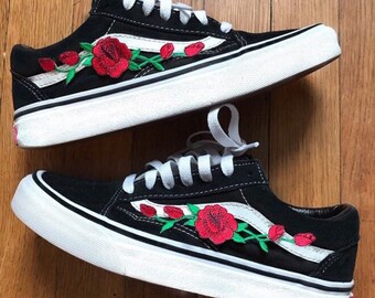 vans com rosas bordadas