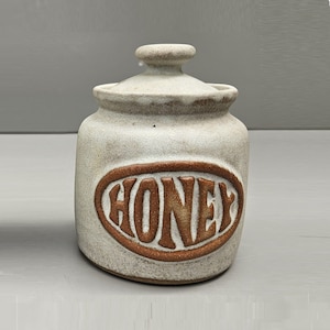 Presingoll Pottery Honey vintage stoneware lidded preserve jars condiment pot Cornish studio style country kitchen tableware