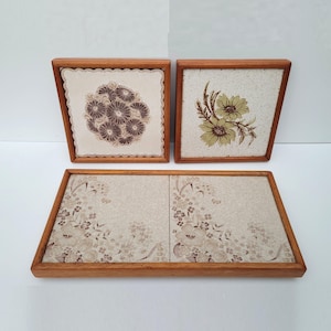 Set of 3 retro pot stands 1970s tile trivets floral ceramic tiles wooden surround hot pot kettle stand trivet heat plate rustic vintage