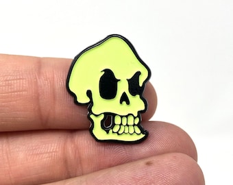 Der Fluch von Monkey Island - Murray der sprechende Schädel Glow-in-the-Dark Emaille Pin oder Magnet - Klassische PC Spiele Kunst - Retro Gaming