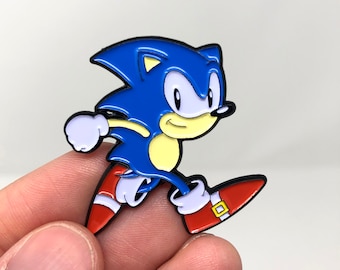 Sonic the Hedgehog - Sonic enamel pin and magnet - Classic Sega game enamel pin - retro gaming