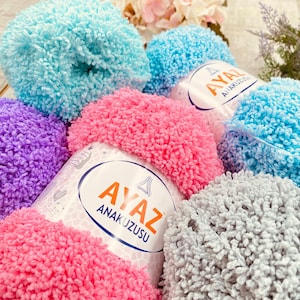 Hilo de chenilla suave y grueso – Hilo de felpa ultrasuave para proyectos de amigurumi y bebés – Hilo de terciopelo grueso 100 g / 100 m (3,5 oz / 109 yd) – Gancho de 4–4,5 mm