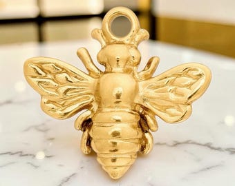 14K Yellow Gold Honey Bee Pendant: Diamond-Cut Curb Chain Option