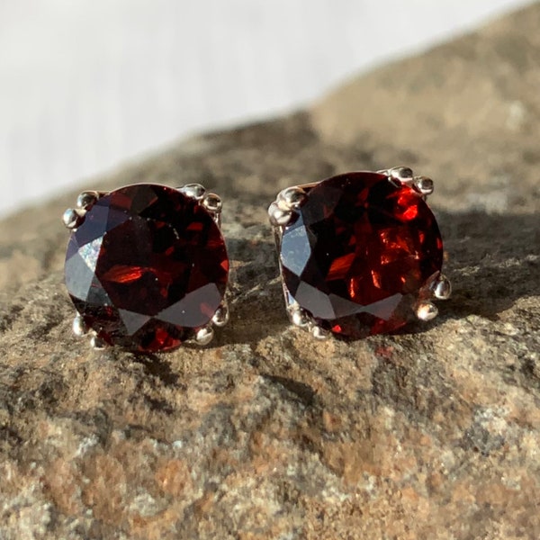 Round Natural Red Garnet Set in 925 Sterling Silver Double Prong Filigree Stud Earrings 4mm 5mm 6mm 8mm Screw-back or Push-back