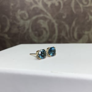 Natural London Blue Topaz Set in 14K Yellow White Gold Double Prong ...