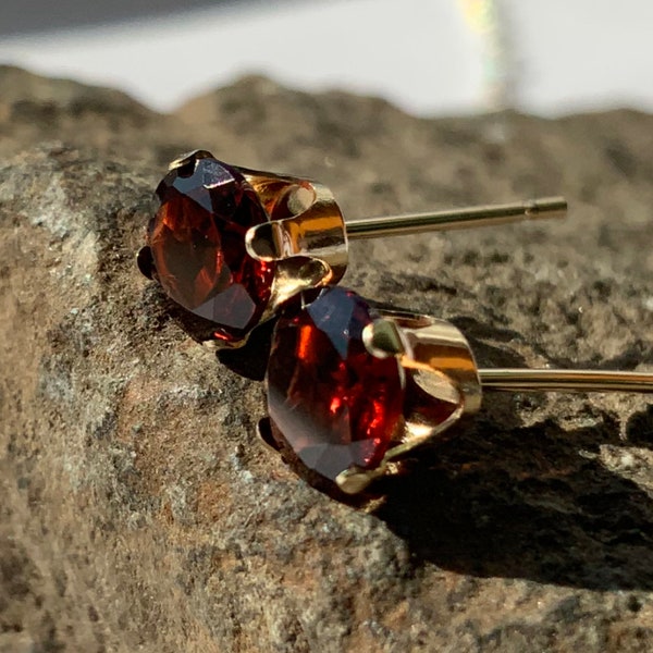 Round Natural Garnet Set in 14K Yellow Gold Four Prong Stud Earrings 3mm 4mm 5mm All Genders