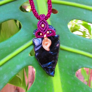 Necklace with obsidian arrow / Shamanic jewellery / Ethnic & bohemian macramé necklace