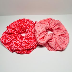 PATTERNED SCRUNCHIE / valentine scrunchies  / fashion scrunchie / luxury scrunchie / hair accessories / fitness accessories
