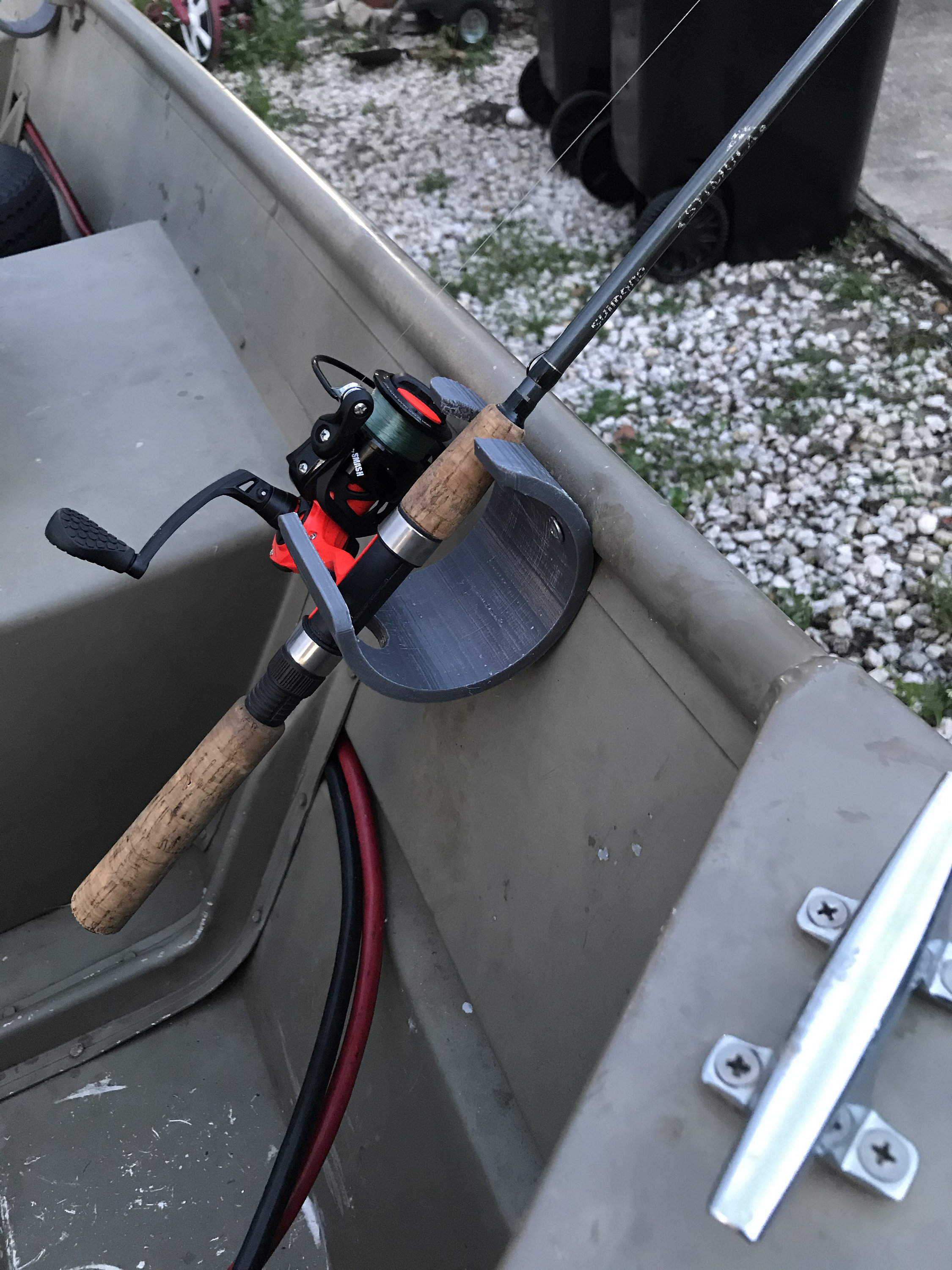 Rod holder and trolling arm for spider rigging - Fishing
