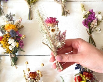 SET of Mini Dried Flower Bouquets, Wedding Favours, Teacher Appreciation, Bridesmaids Proposal, Bud Vase Decor, Bridal Shower, Gifts for Her