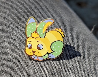 Plushie Snowbunny - Neopets - Enamel Pin