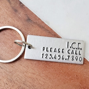 ICE In Case Of Emergency Keyring, Emergency Contact Phone Number Key Chain, Personal Information Keychain for New Drivers