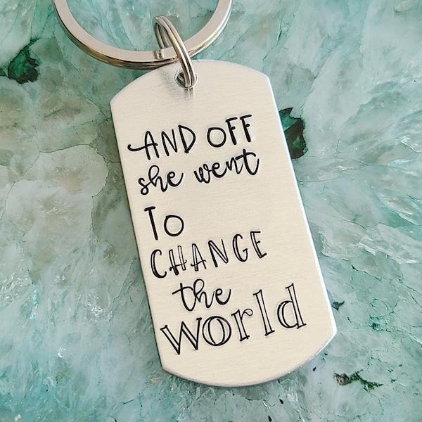 Graduation Gifts for Her, Class of 2026 Keepsake, Personalized Keychain for Women, Custom Senior Girls Banquet, Cute Congratulations Gift