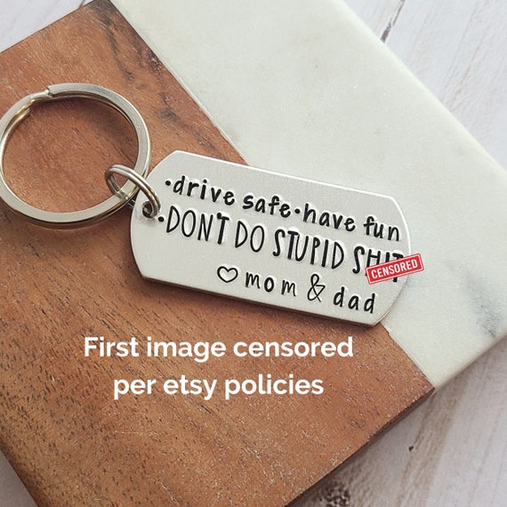 Funny Gift for Your Kids. Don't Do Stupid Shit Love Mom, Gift From Mom,  Gift for Teenagers, 1st Car Key Chain, Drivers License Gift for Son