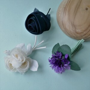 1970s Mid-Sized Silk Millinery Flowers //  Violets Rose Organza Blossoms / Floral Corsage / Artificial Flowers / Hat Trims (A2)