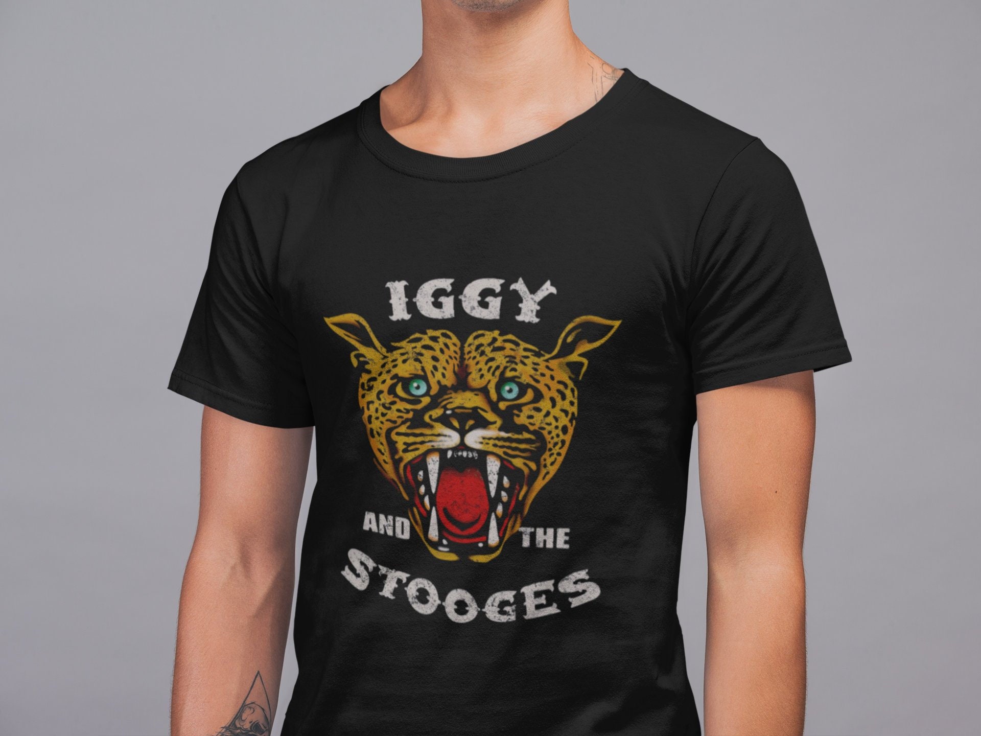 【１着でも送料無料】 Iggy and the Stooges Cheetah T-shirt, Limited Edition ミュージシャン