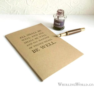Carnet de citations All Shall Be Well, cahier A5 - livre d'écriture kraft avec pages recyclées à lignes ou à pois - citation typographique de Julian of Norwich