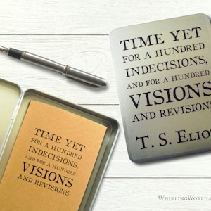 Coffret cadeau, boîte métallique et carnet T S Eliot Quote pour poète ou écrivain | Kit portatif d'écriture et de montage | Typographie de citation de poésie, boîte en métal remplie