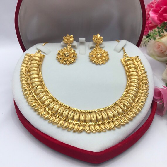 Gold heavy necklace set with cheap price