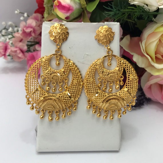 Stylish Bengali Earrings From Tvameva - South India Jewels | Pretty  necklaces, Earrings, Stone necklace set