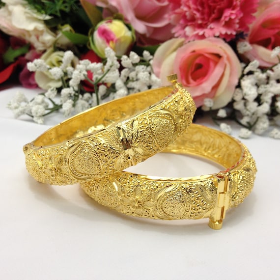 Men's 22ct Gold Torque Bangle  #mensjewellery#22ctgold#18ctgold#santjewellers# | By Sant JewellersFacebook