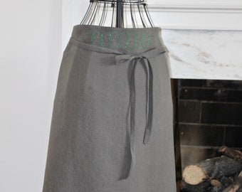 Linen Half Apron, Bistro Apron, Gray Linen Apron, Reversible Apron, Elephant Gray Linen, Geometric Embroidery, Long Half Apron