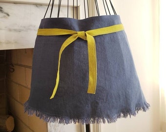 Short Half Apron with natural fringed hem