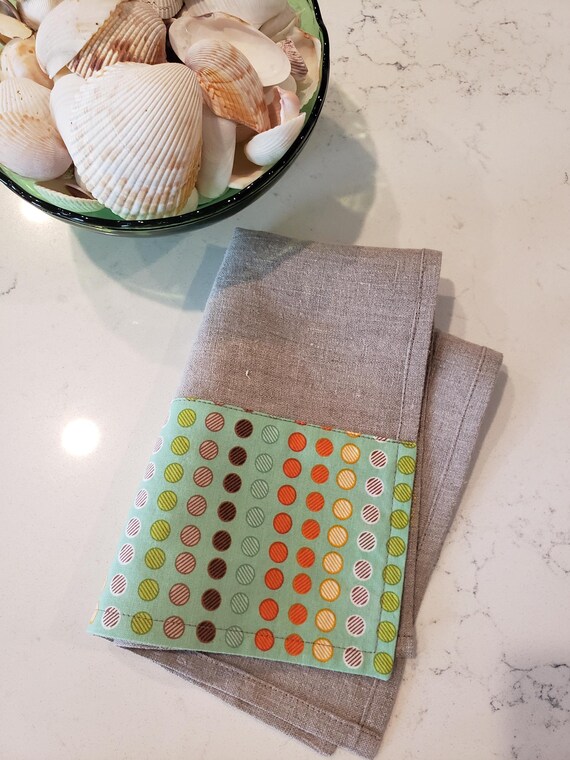 Linen Finger Tip Towel with Cotton Accent