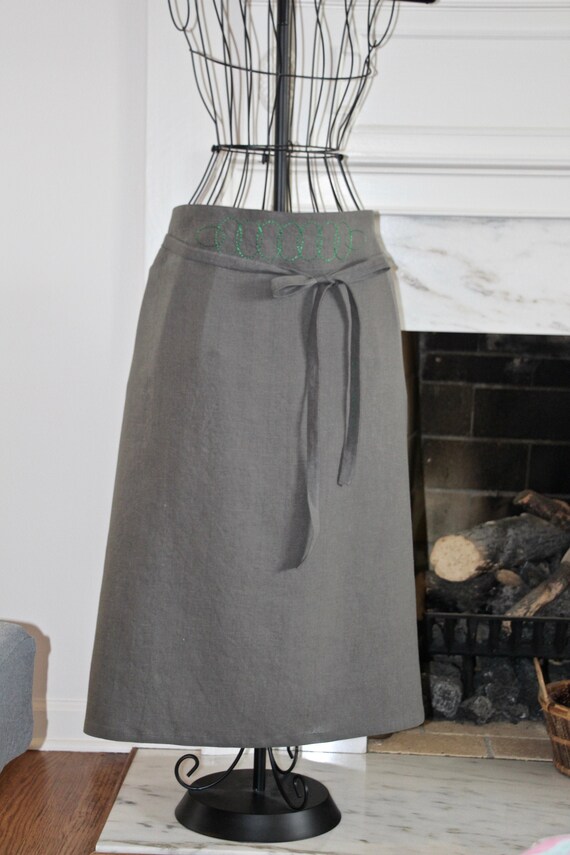 Linen Half Apron, Bistro Apron, Gray Linen Apron, Reversible Apron, Elephant Gray Linen, Geometric Embroidery, Long Half Apron