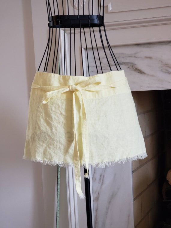 Short Half Apron with natural fringed hem