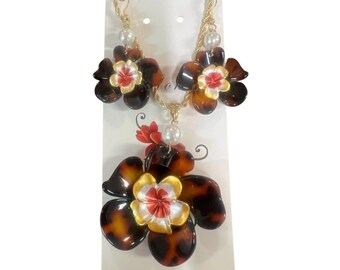 Resin plumeria Hawaii flower shell pearl  rope chain  necklace earring set