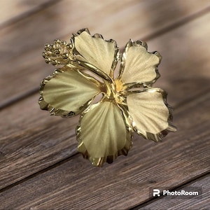Sterling Silver  hawaiian large  hibiscus flower pendant gold plated