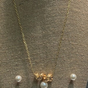 Gold plated wave White shell pearl Hawaii necklace earrings set