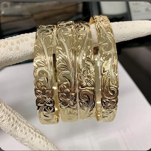 Bracelet jonc Hawaï fleur de plumeria plaqué or 14 carats, 12 mm