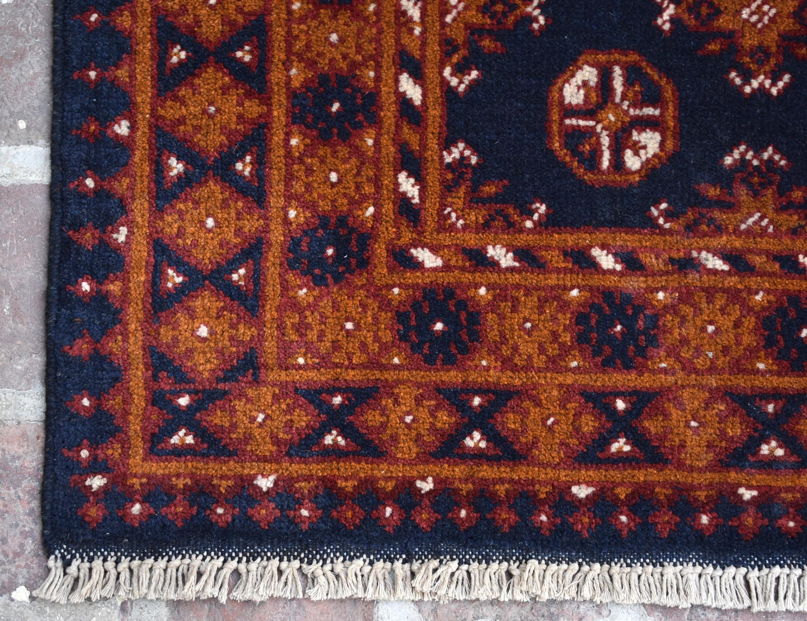 ヴィンテージ トルクメン ボハラ ランナーラグ、3x10 ネイビーブルー