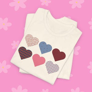 18-Inch Doll Shirt: Retro Hearts Valentine's Day Tee image 2