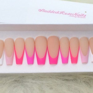 Valley Girl | Coffin Nails | Fake Nails | Press On Nails | False Nails | Glue On Nails | StuddedRoseNails