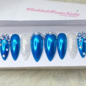 Slay Ride | Christmas Nails | Fake Nails | Press On Nails | Any Shape and Size | False Nails | Glue On Nails| StuddedRoseNails