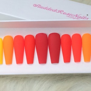 Hot & Heavy | READY TO SHIP | Coffin Nails | Fake Nails | Press On Nails | False Nails | Glue On Nails | StuddedRoseNails