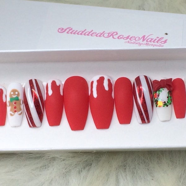 Weihnachtsstimmung | Stiletto Nägel | Weihnachtsnägel | Drücken Sie auf die Nägel | Jede Form und Größe Falsche Nägel | Kleber auf den Nägeln | NietenRoseNails