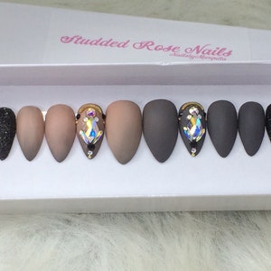 Karma | Mood Nails | Fake Nails | Press On Nails | Any Shape and Size | False Nails | Glue On Nails| StuddedRoseNails