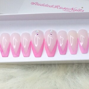 Poised | Coffin Nails | Fake Nails | Press On Nails | False Nails | Glue On Nails | StuddedRoseNails