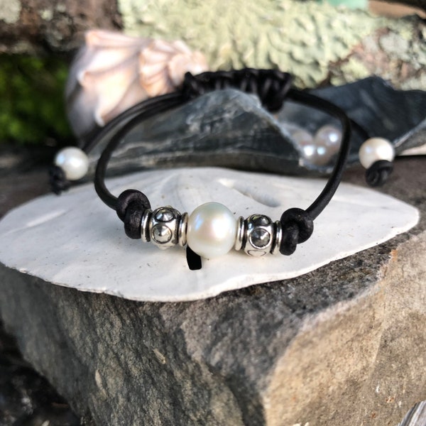 PEARL and SILVER Bead Leather ANKLET/ Freshwater Pearl Leather Anklet/ Leather Pearl Anklet/ Pearl Anklet / Beach Leather Pearl Anklet